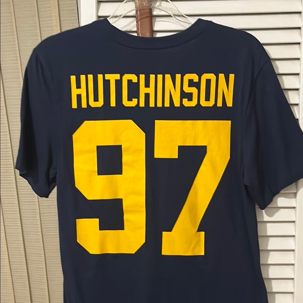 Hutchinson tshirt Men's S